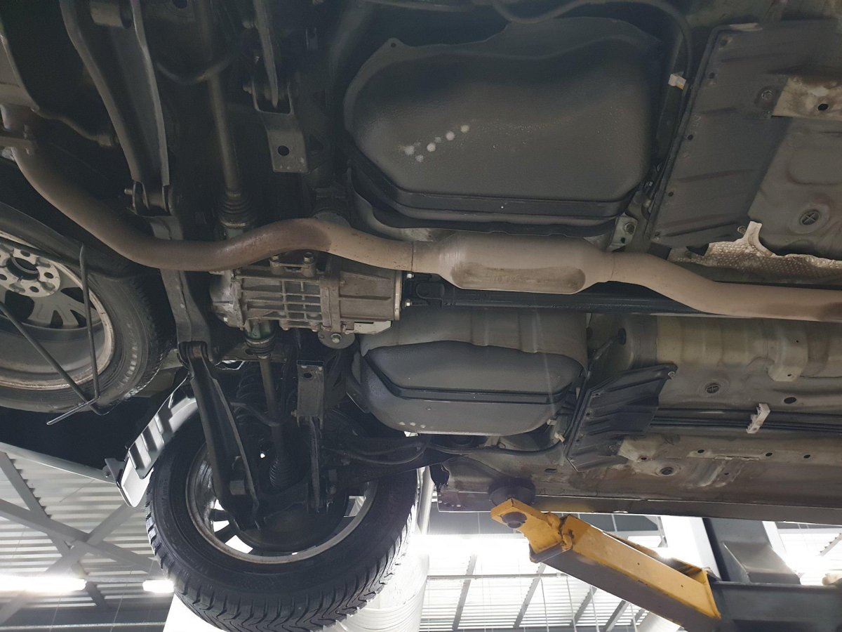 Mitsubishi Outlander 2015 днище