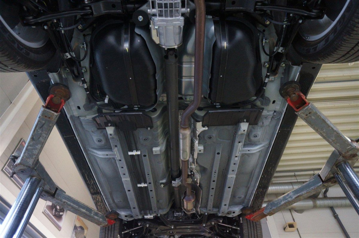 Днище Mitsubishi Outlander 3