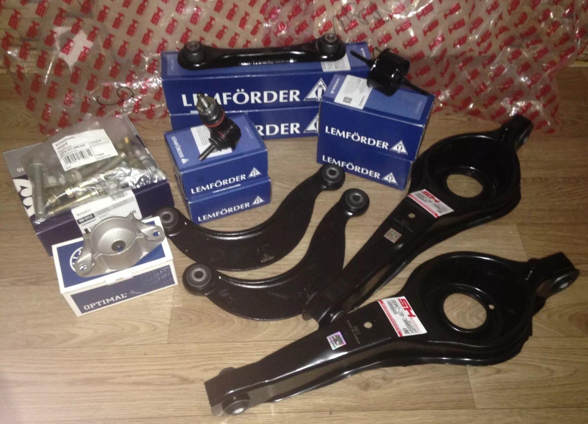 Комплект рычагов задней подвески Мазда 3 BK артикул