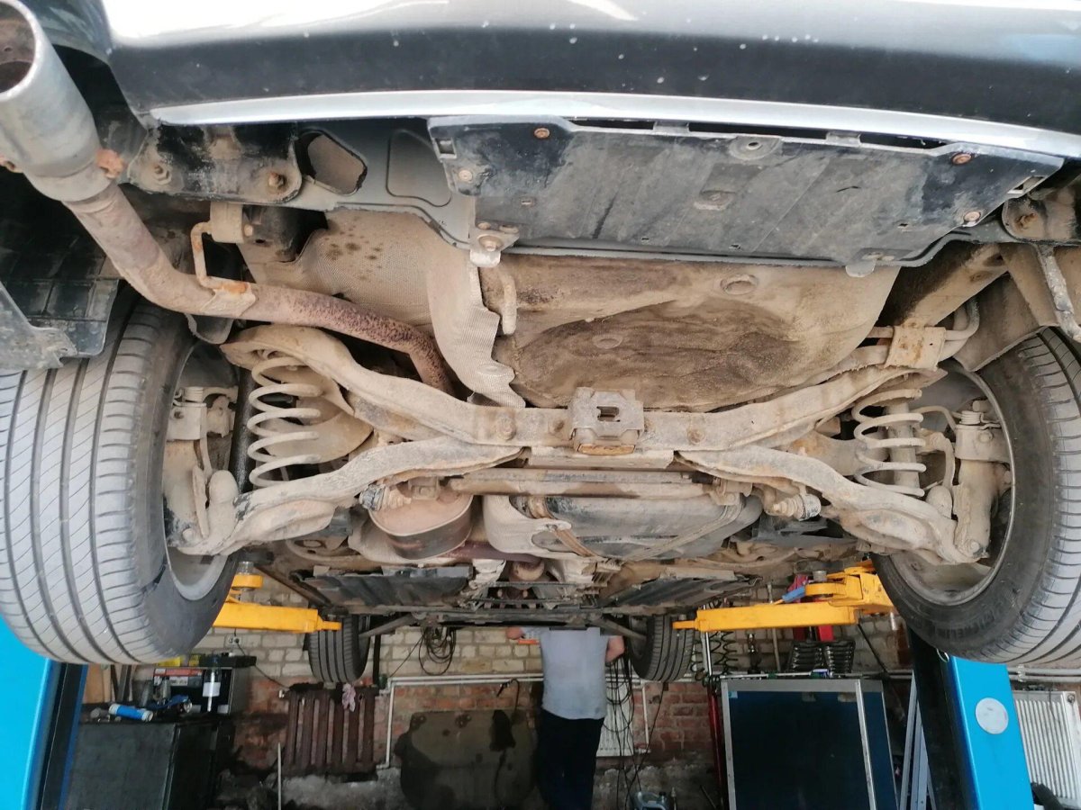 Комплект сайлентблоков задней подвески Мазда 3 BK