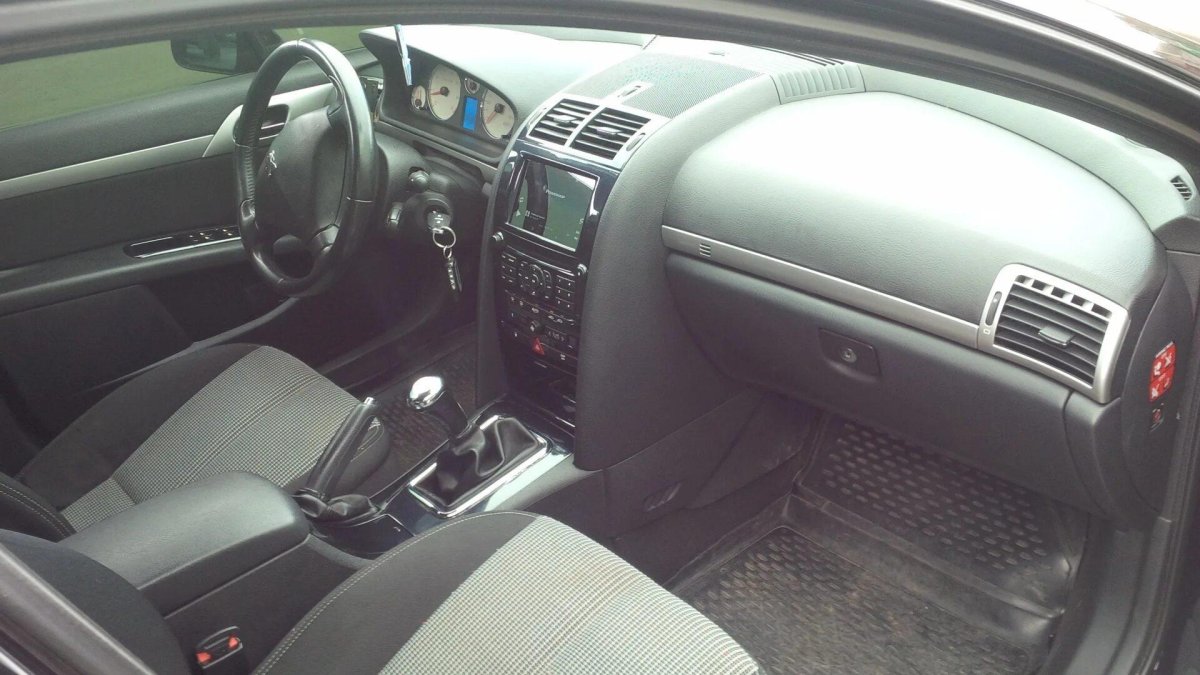 Peugeot 407 2004 салон