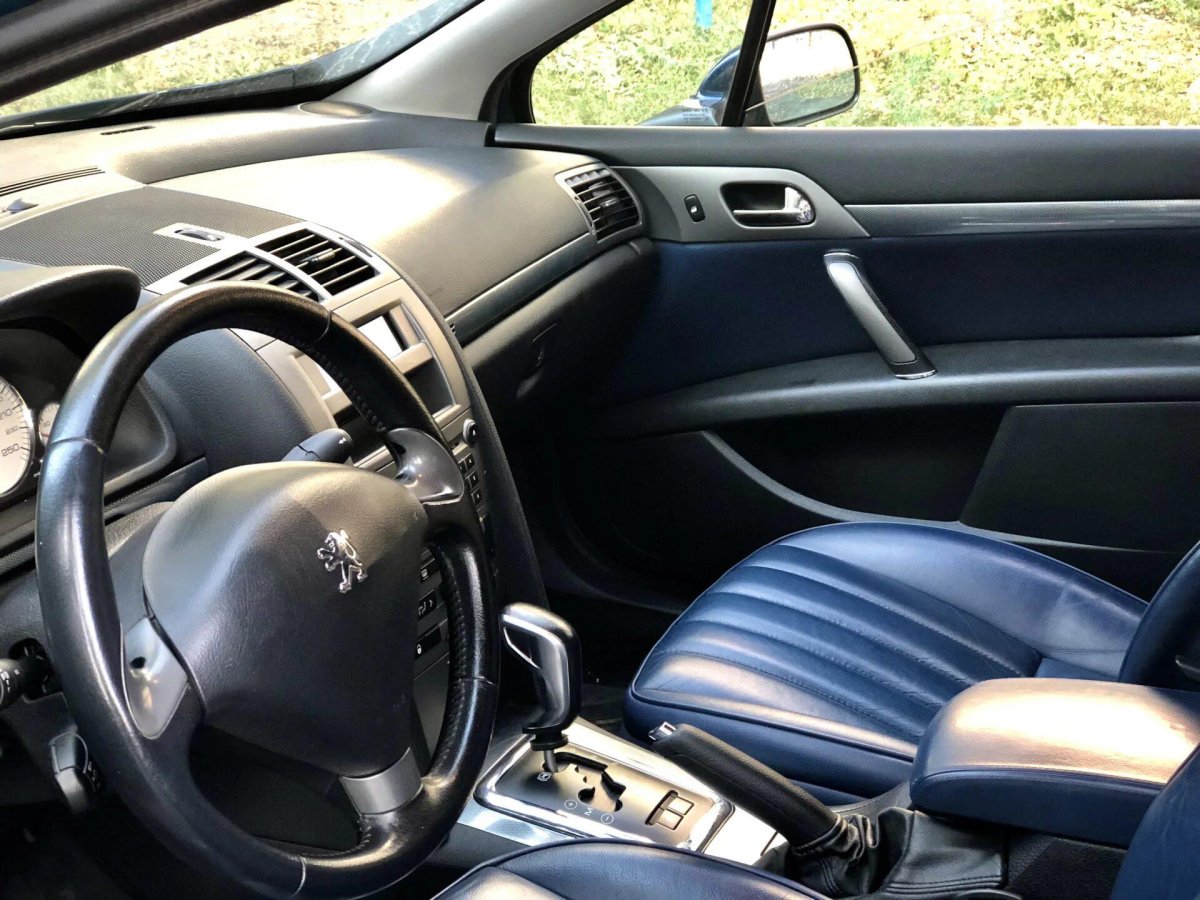 Пежо 407 седан салон