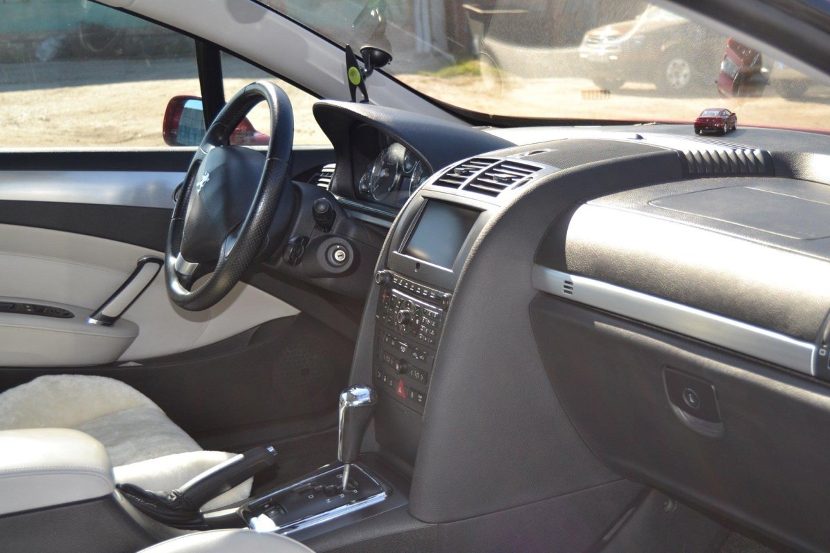 Peugeot 407 2006 салон