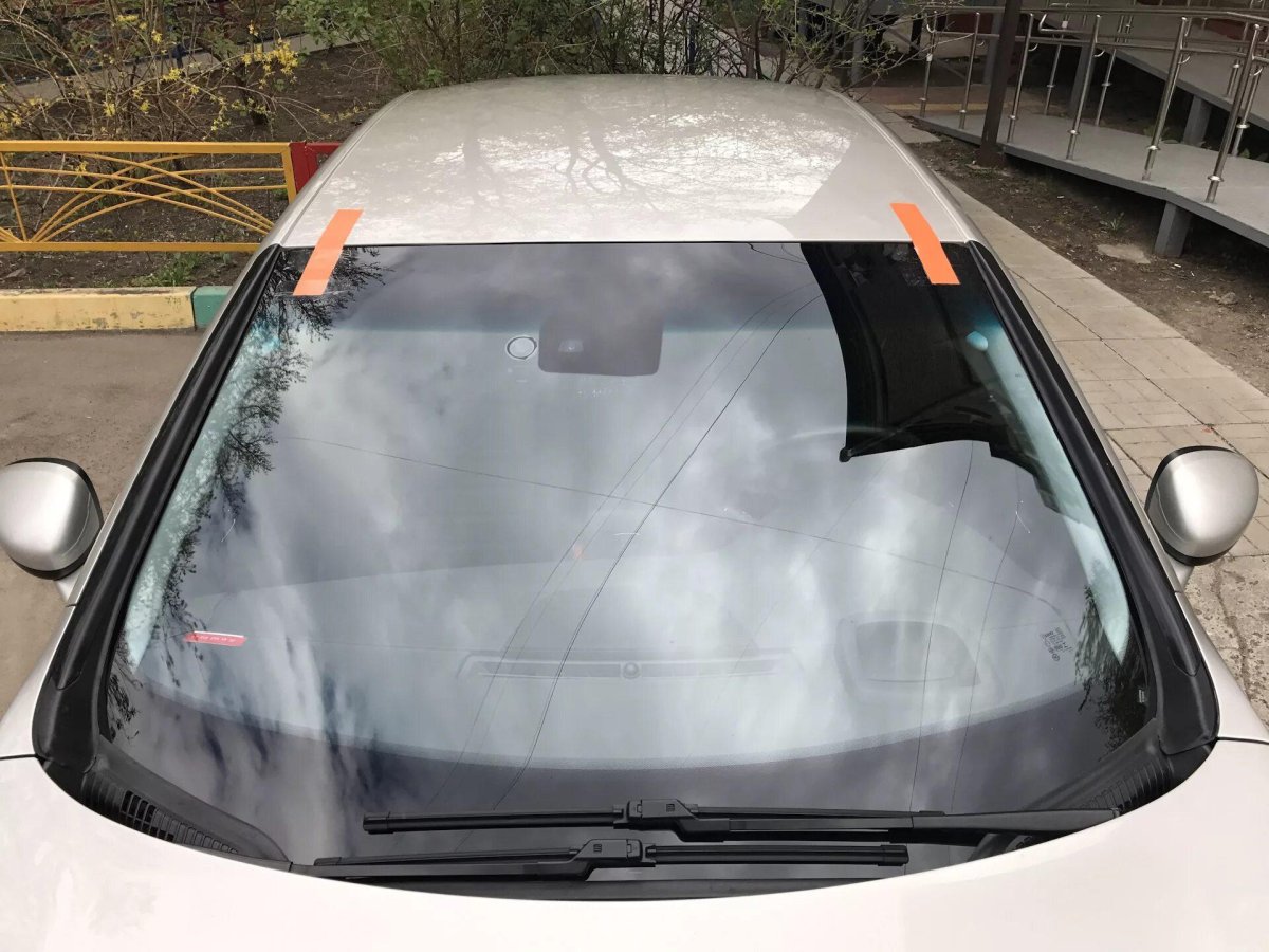 Peugeot 508 лобовое стекло