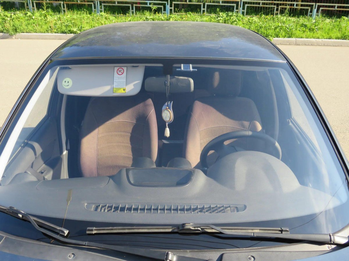 Лобовое стекло авто