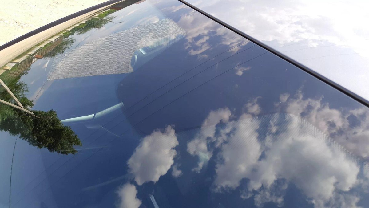 Лобовое стекло