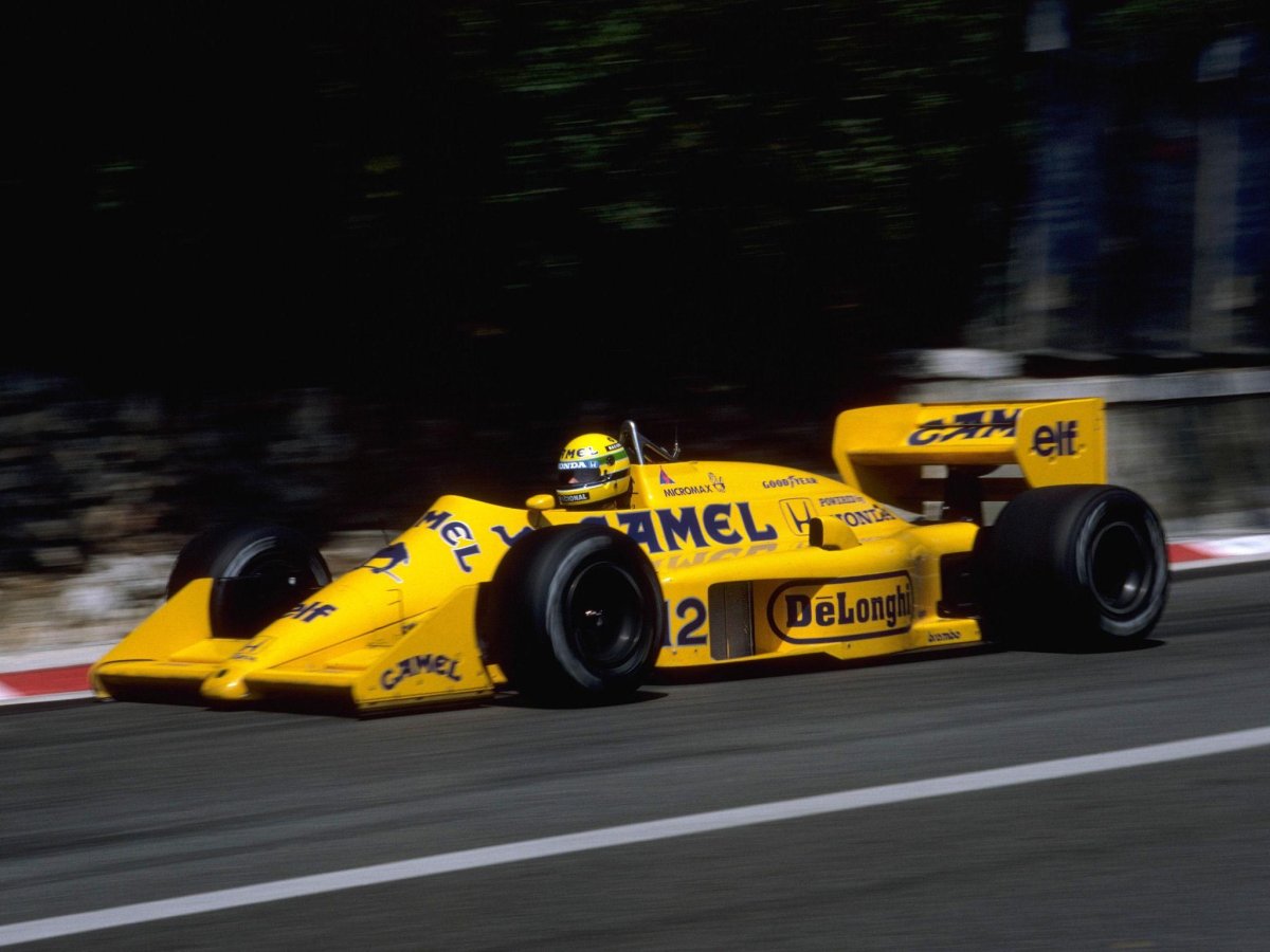 Lotus 99t Айртон Сенна
