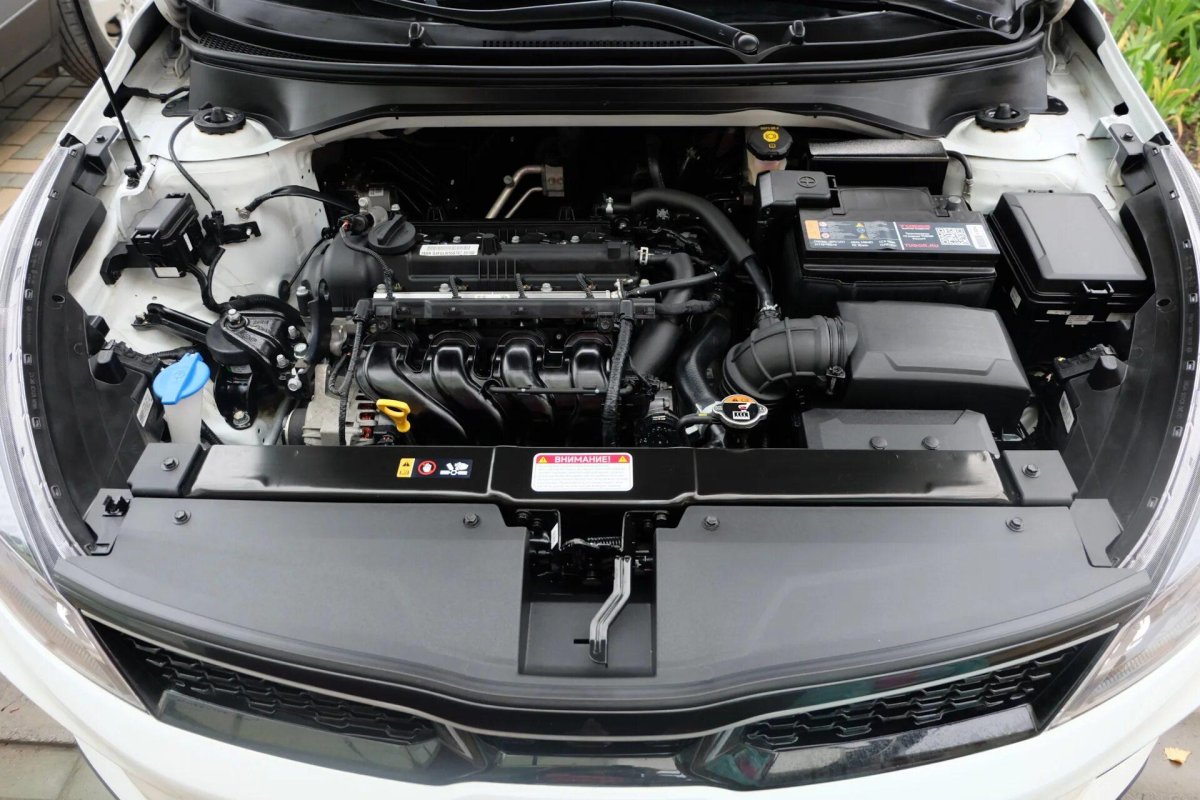 Подкапотное пространство Киа Рио х лайн фото