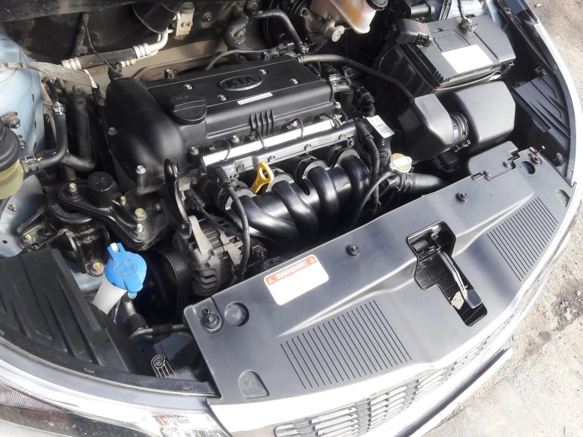 Подкапотное пространство Kia Rio 3