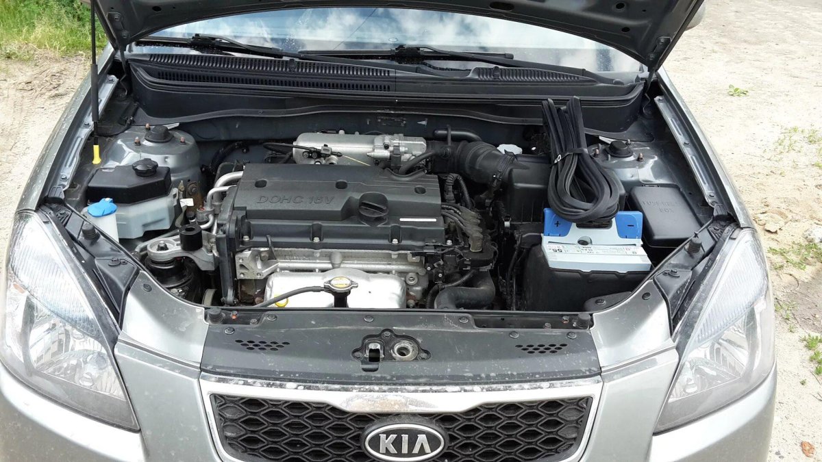 Киа Рио 2 под капотом