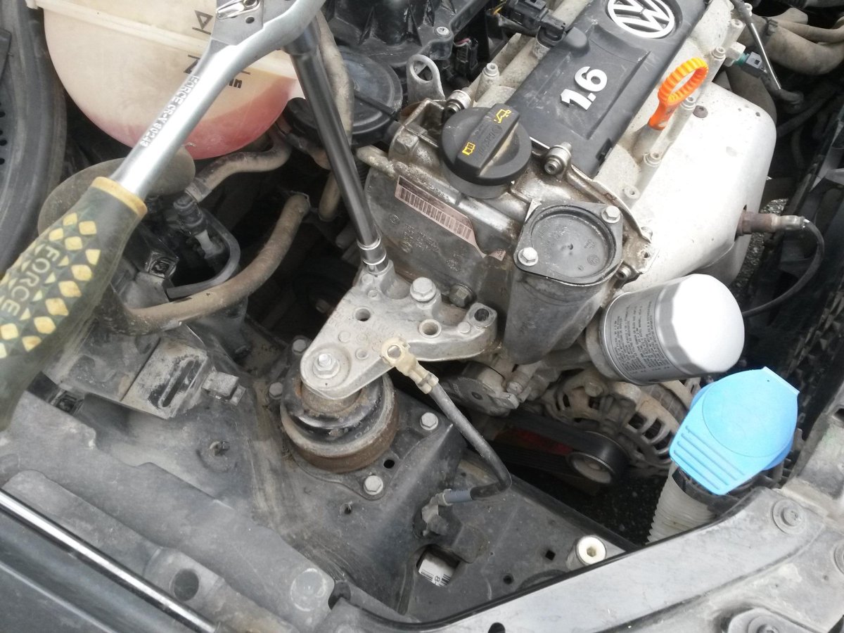 Опора двигателя Фольксваген поло