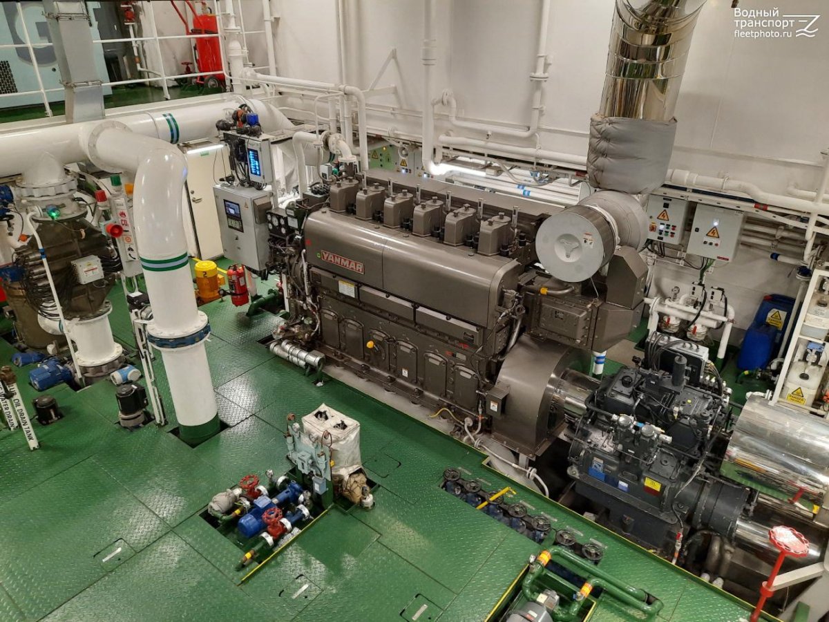 Танкер химовоз машинное отделение