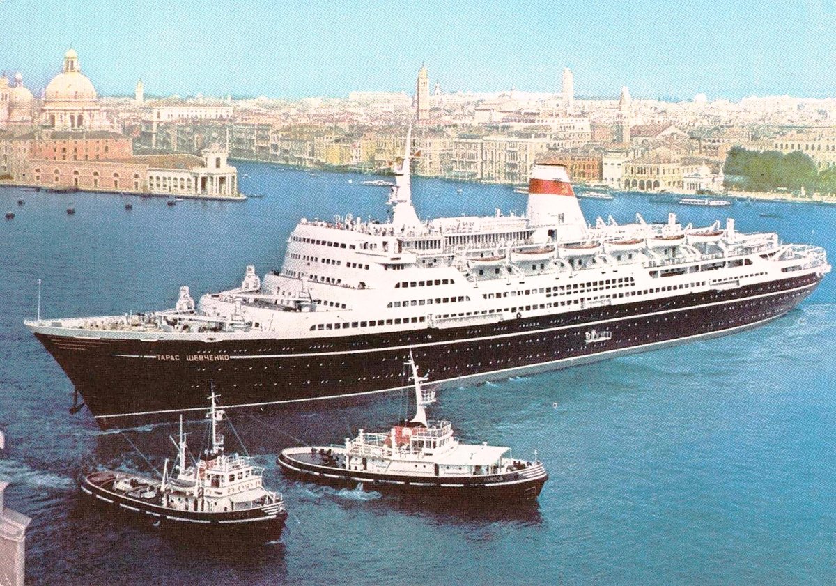 Круизный лайнер Тарас Шевченко