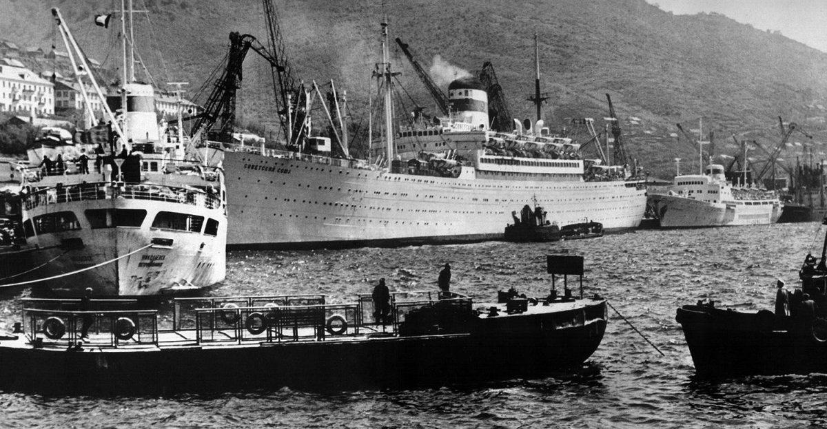 Пароход Адольф Гитлер пассажирский