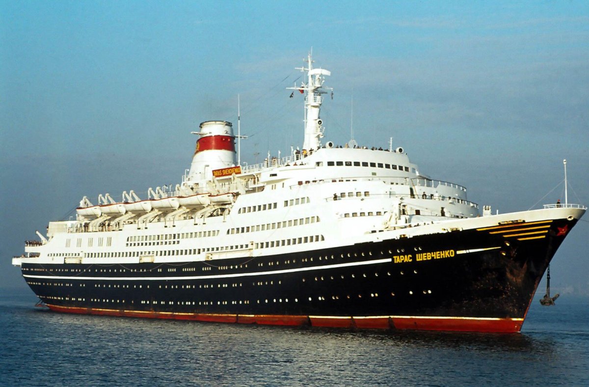 Теплоход Шота Руставели