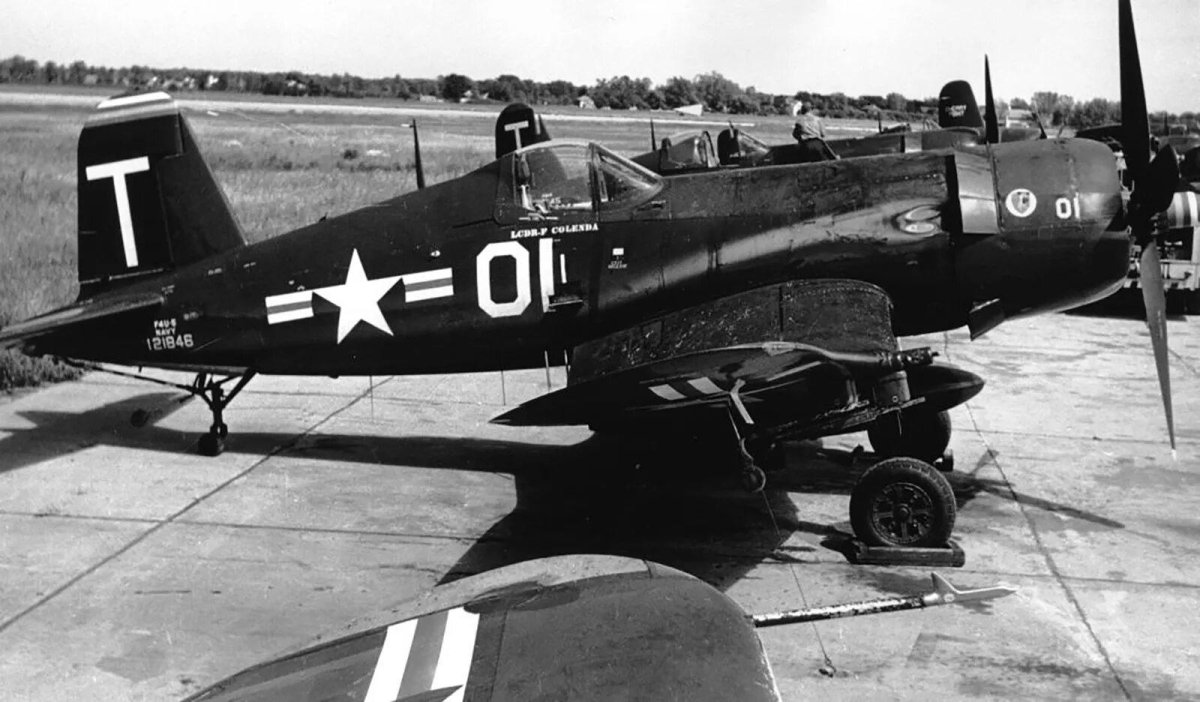 F4u-4 Corsair