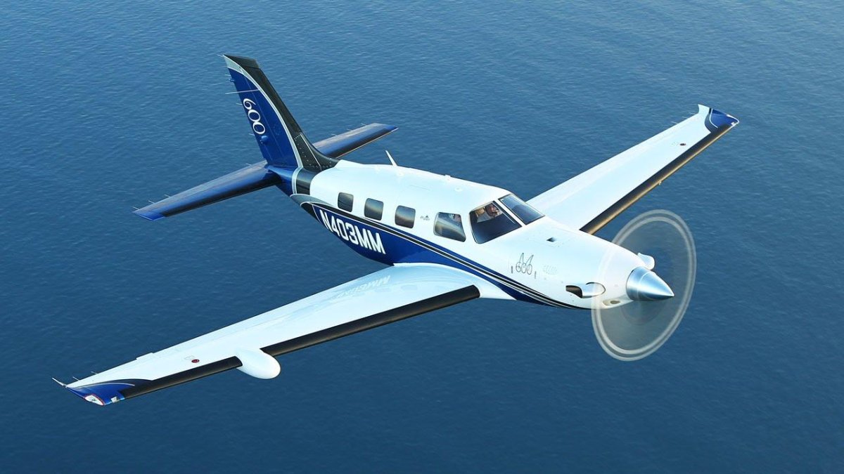 Piper m600
