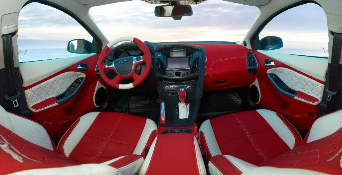 Красный салон Форд фокус 2