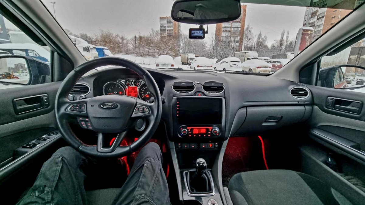 Черные накладки салон Focus 2