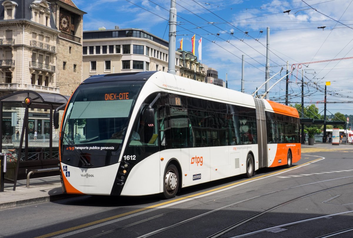 Электробус van Hool 2020