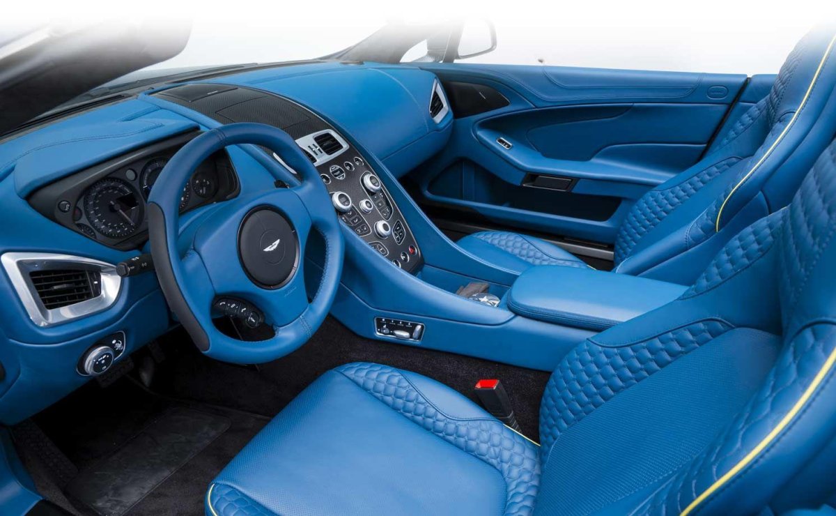Aston Martin Vanquish синий салон
