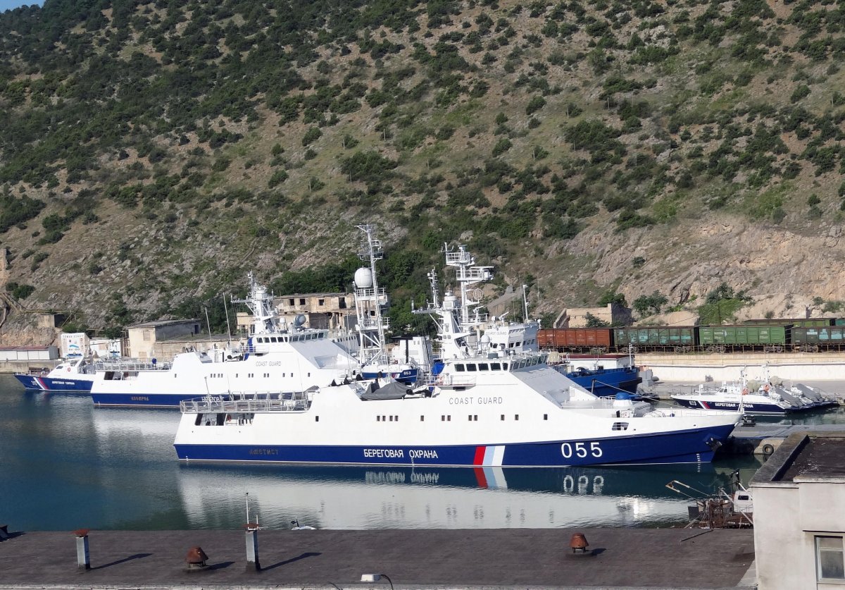 Катера береговой охраны ФСБ России