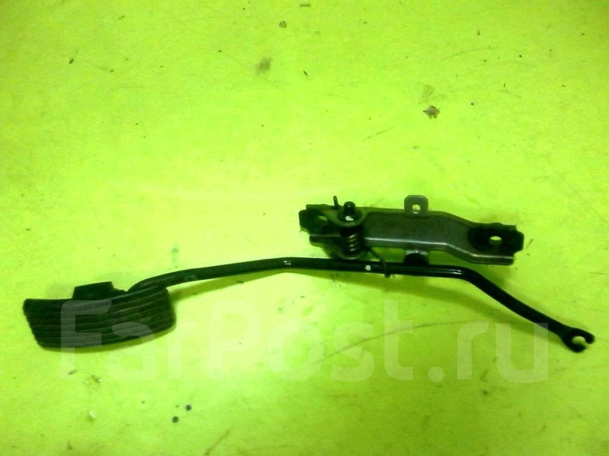 Педаль газа Митсубиси Аиртрек