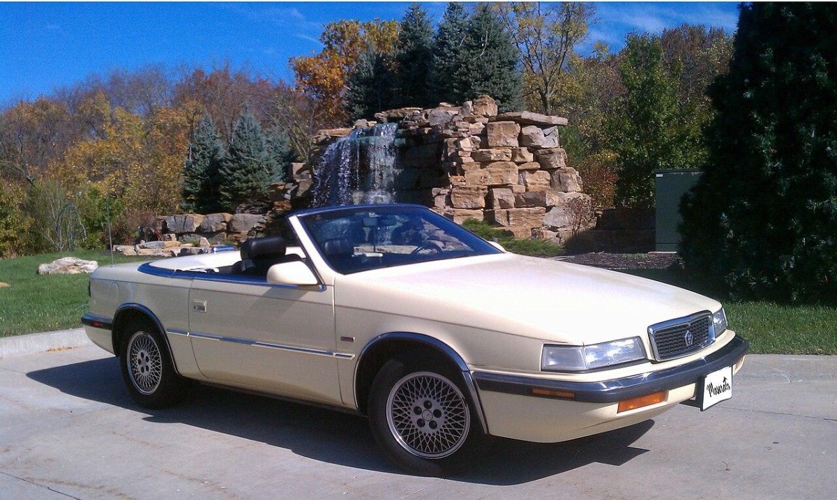 Chrysler TC by Maserati 1990