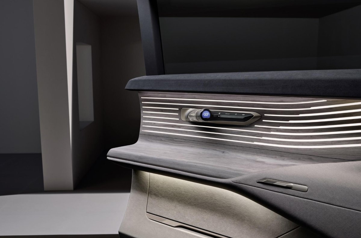 Ауди минивэн 2023