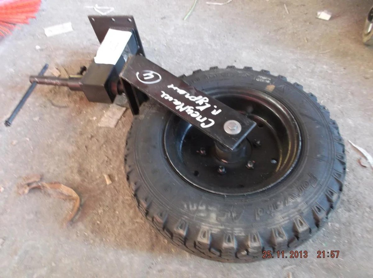 Колесо опорное щетки УМДУ МТЗ 82