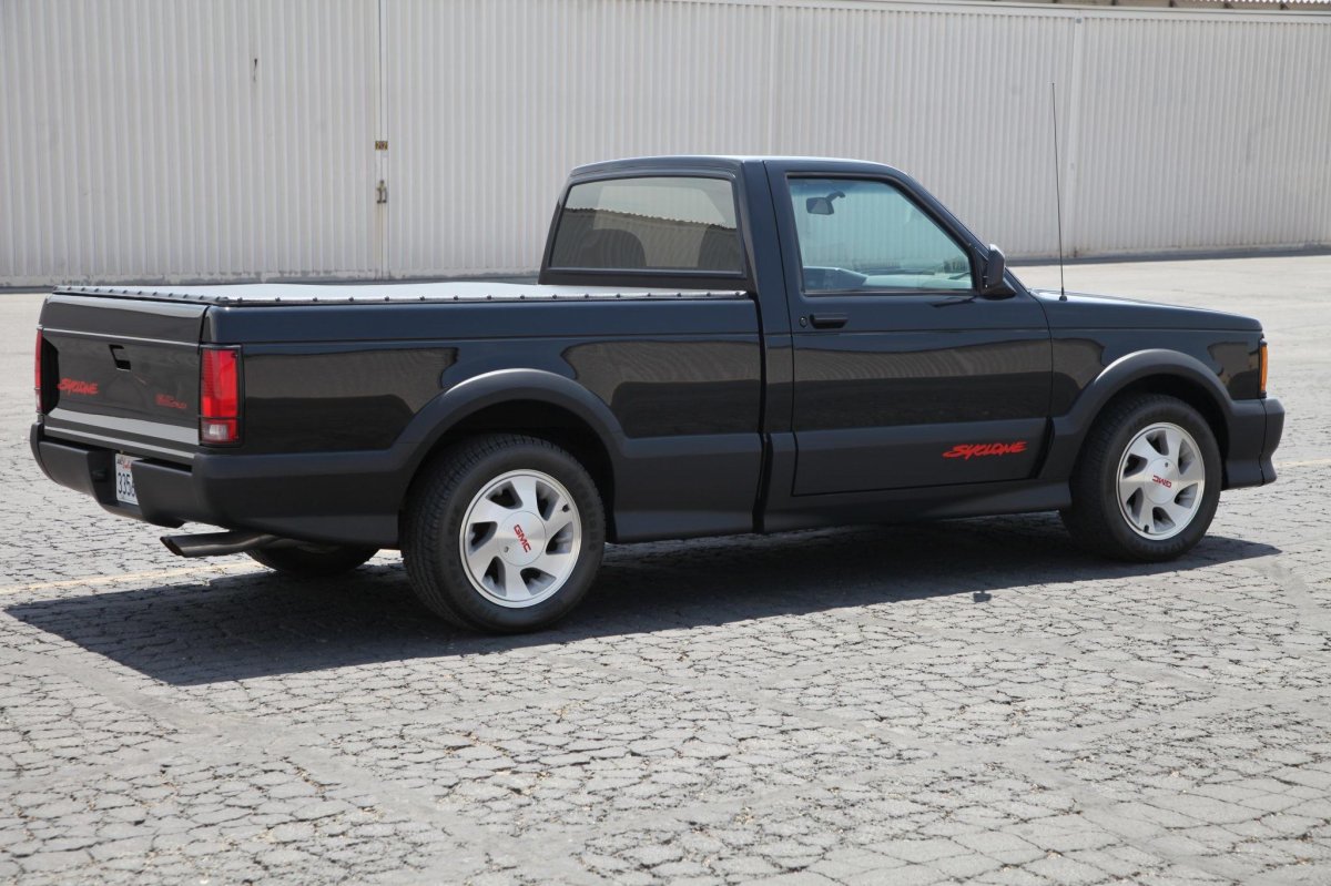 GMC Syclone 2021