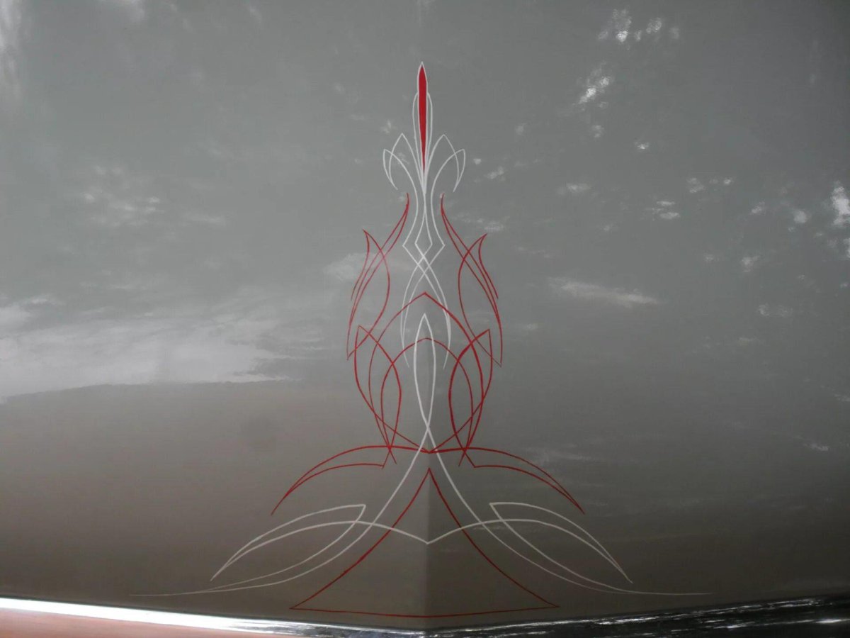 ГАЗ 21 пинстрайп