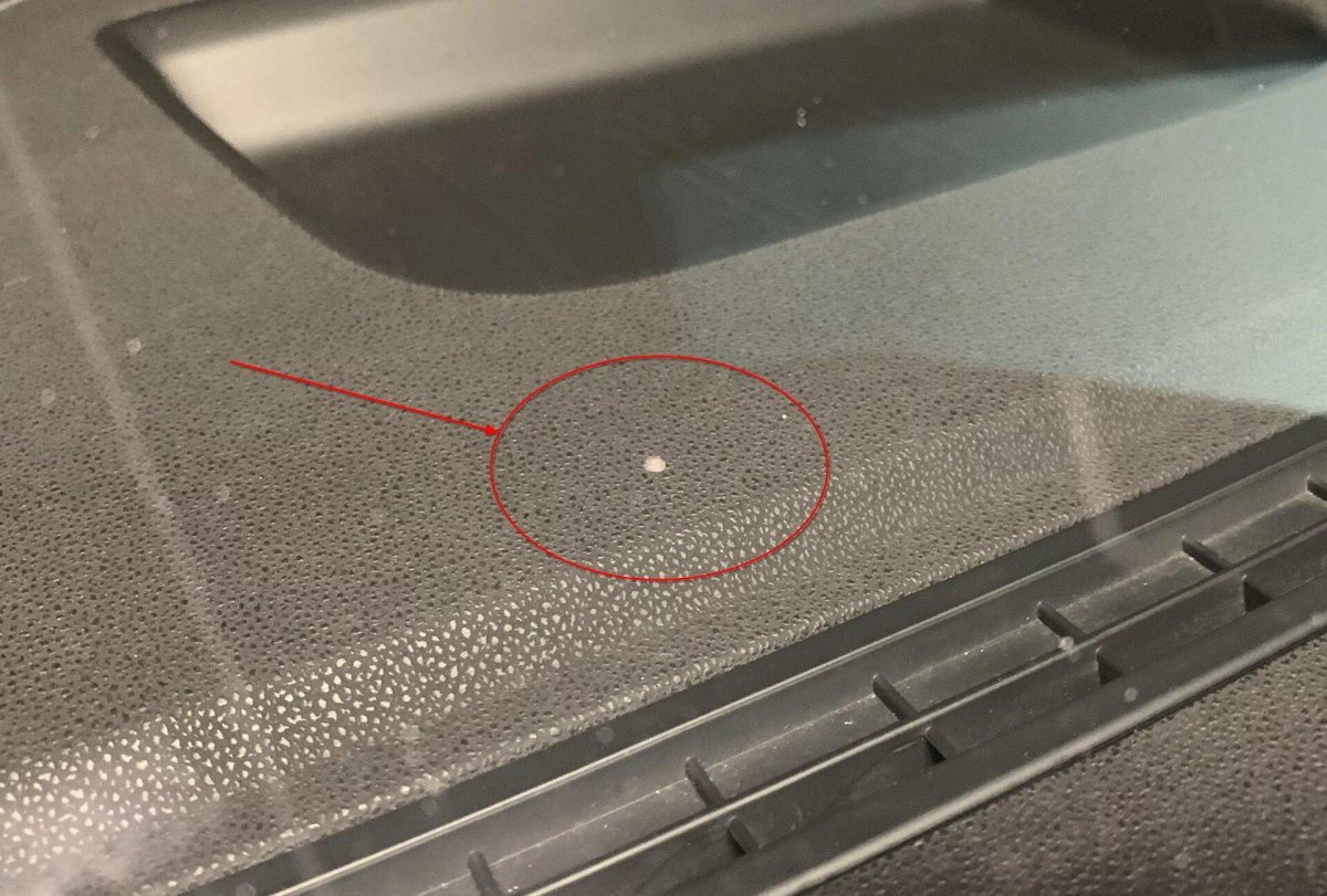 Скол на лобовом стекле Тигуан