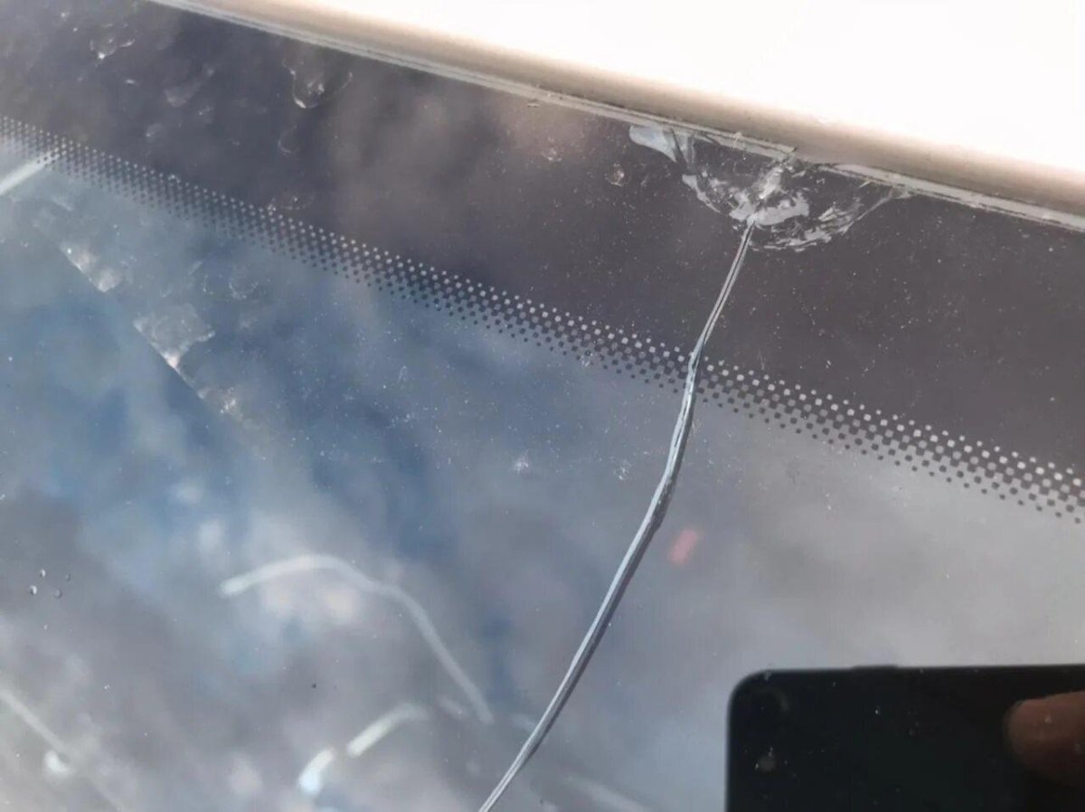 Скол лобового стекла