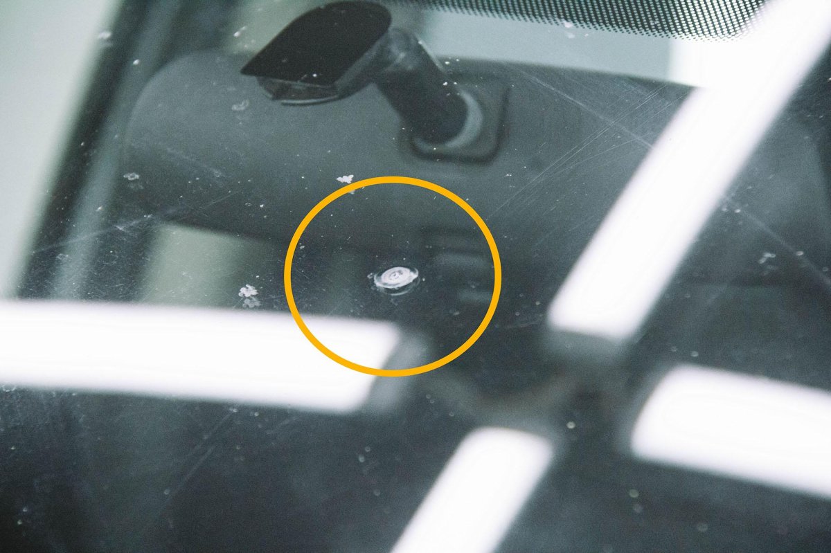 Трещина на лобовом стекле