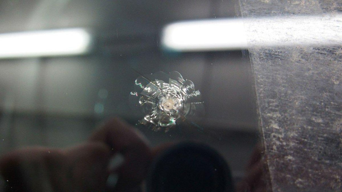 Скол на ветровом стекле