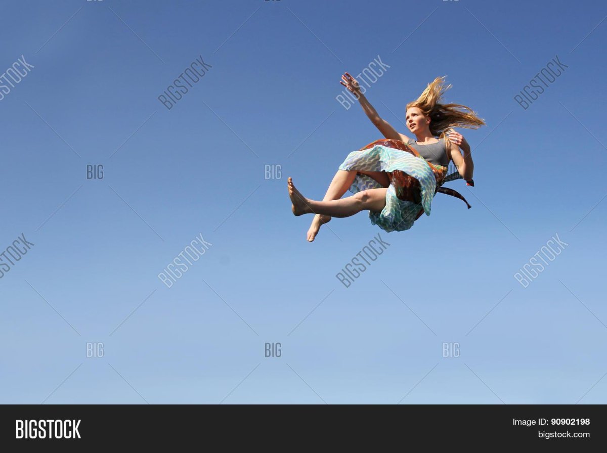 Человек летит