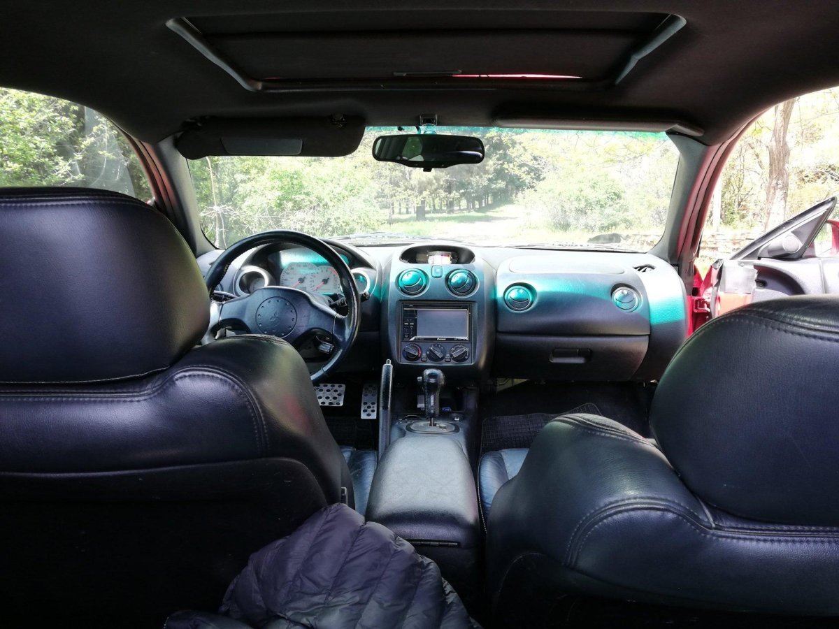 Mitsubishi Eclipse 2000 салон