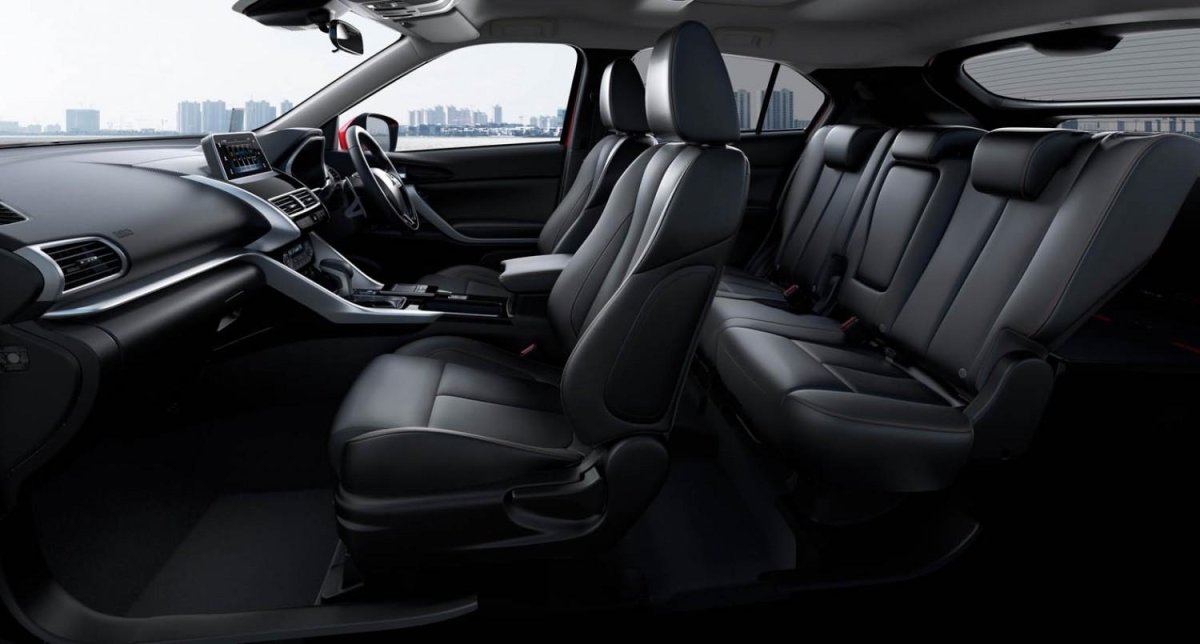 Mitsubishi Eclipse Cross салон