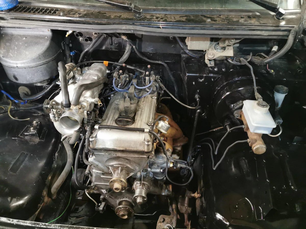 Моторный отсек УАЗ Патриот