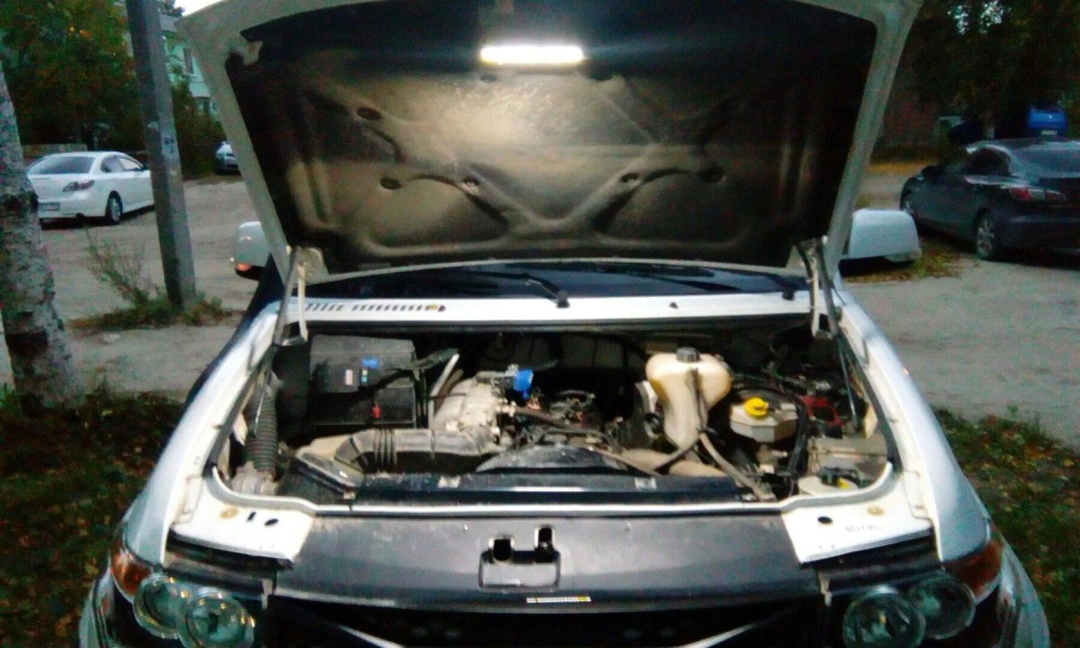 Подсветка капота УАЗ Патриот