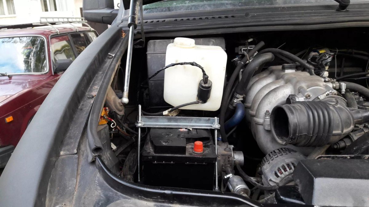 УАЗ Патриот 2007 под капотом