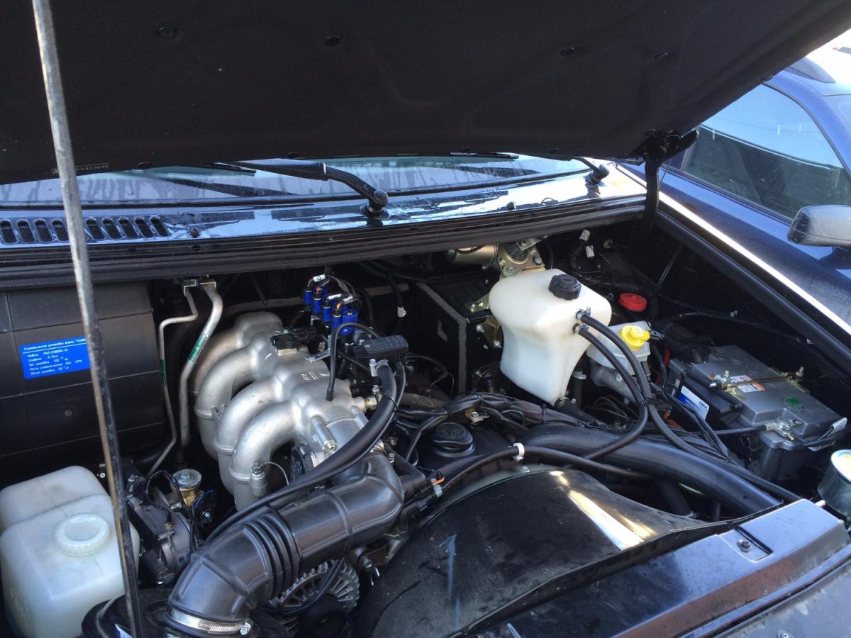 УАЗ Патриот ГБО подкапотка