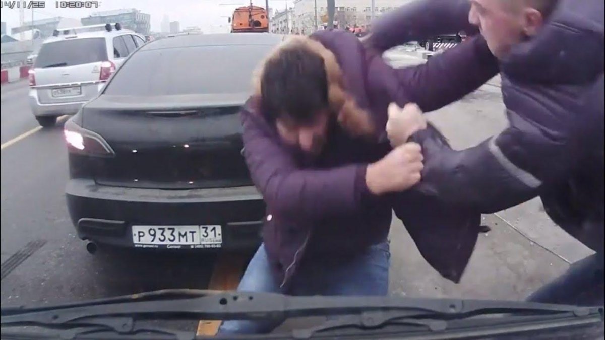 Конфликт на дороге