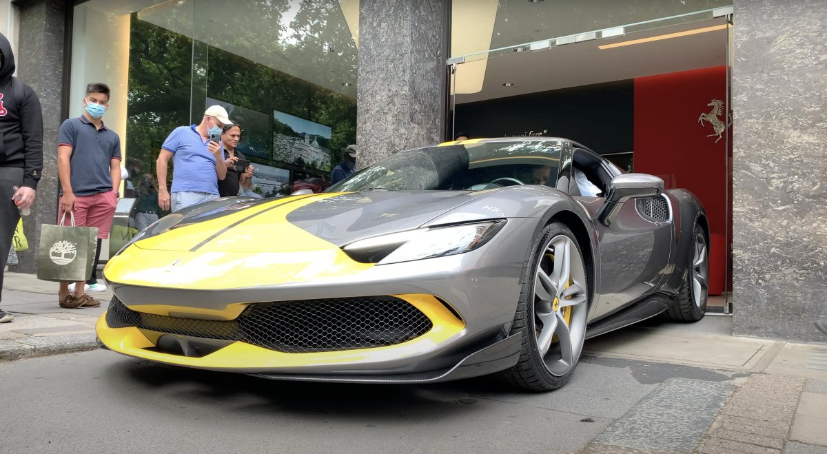 Ferrari 296