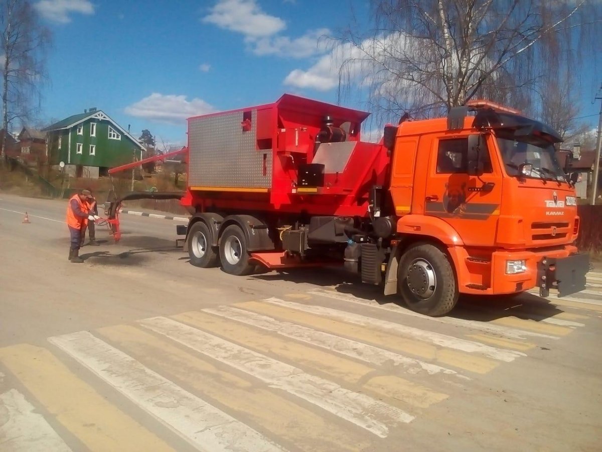 Фрезерно-роторный тягач АО Коминвест АКМТ