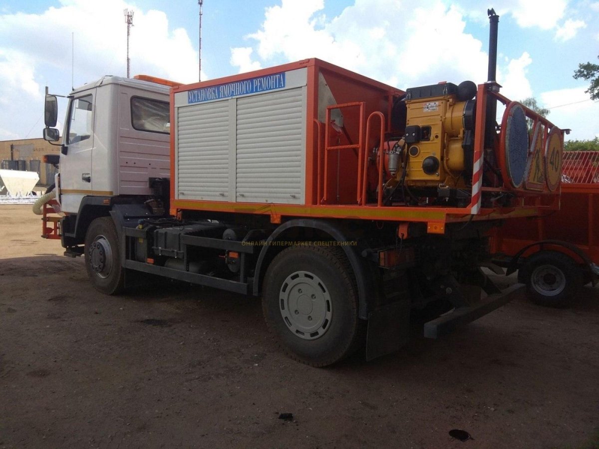 Р-310м машина для ямочного ремонта