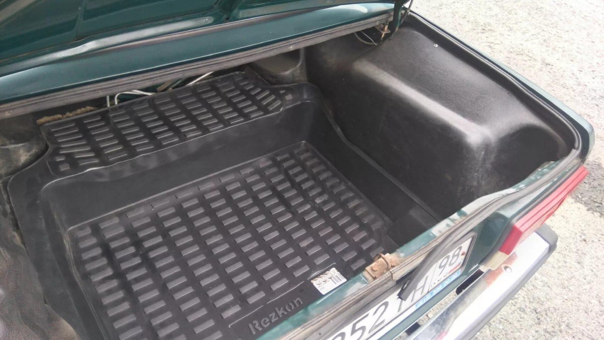 Поддон для багажника ВАЗ 2107