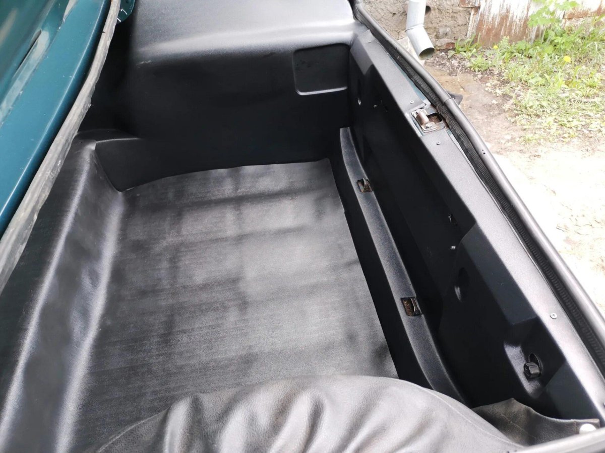 Обшивка багажника ВАЗ 2107