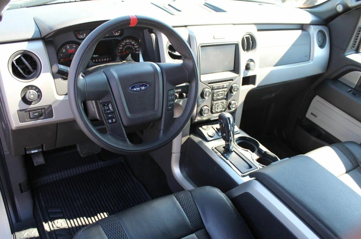 Ford f-150 SVT Raptor Interior